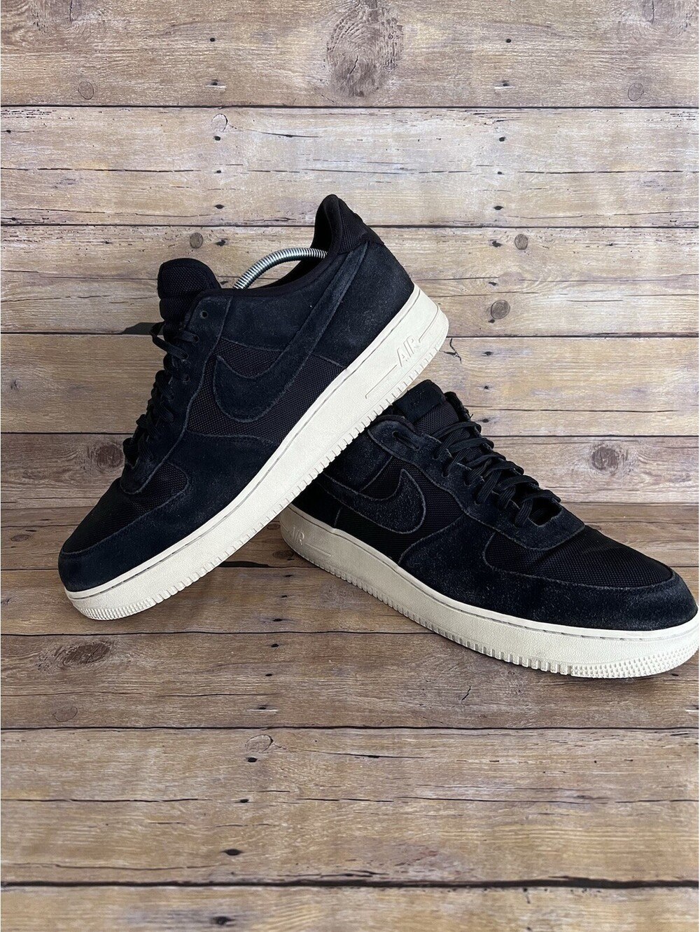 Nike Air Force 1 Low Casual Shoes Men's Size 17 Black Suede Swoosh AO2409-001